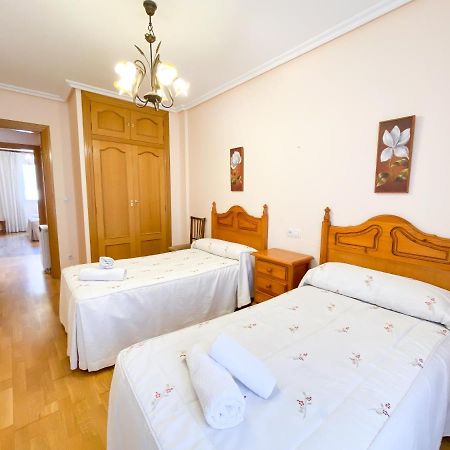 Vivienda Turistica Los Leones Berlanga de Duero Zewnętrze zdjęcie