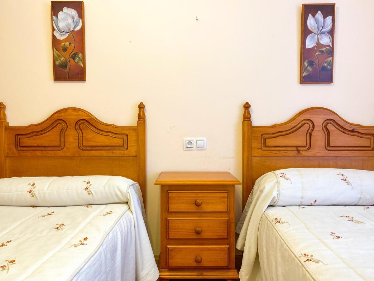 Vivienda Turistica Los Leones Berlanga de Duero Zewnętrze zdjęcie