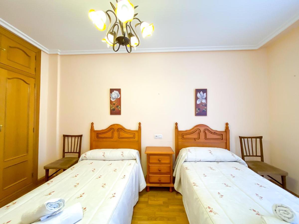 Vivienda Turistica Los Leones Berlanga de Duero Zewnętrze zdjęcie